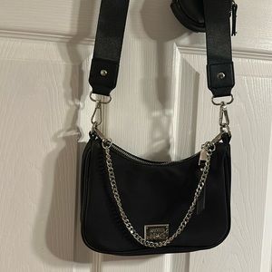 Madden NYC crossbody bag